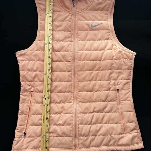 Nike Running Women’s Puffer Vest - M - Peach Pink - New with Tags - Picture 8 of 9